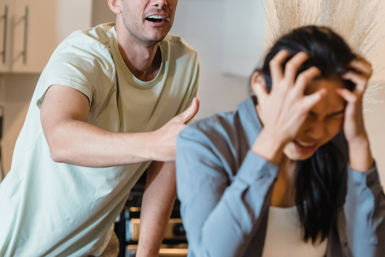 家暴，婚姻存續(xù)期間