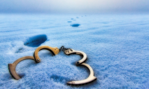 老公坐牢妻子想要離婚該怎么辦？