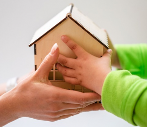 房產(chǎn)證上怎么登記新名字？