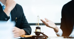 聚焦法律領(lǐng)域，選擇訴寶法律云律所加盟