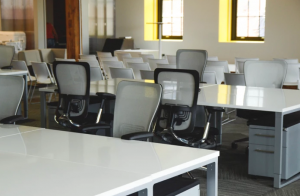 企業(yè)不提供飲用水以及日常辦公用品是否違法