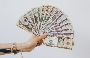 這四種人不能借錢給他，告到法院可能都要不回來(lái)