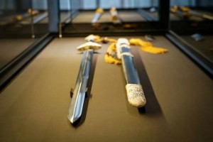 古代俠士都是仗劍走天涯嗎？真那樣牢底坐穿。